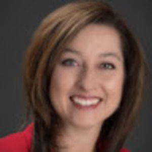 Meet your Posher, Larissa